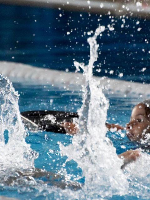 ΚΟΛΥΜΒΗΤΗΡΙΟ ΜΕ ΕΣΩΤΕΡΙΚΗ ΠΙΣΙΝΑ