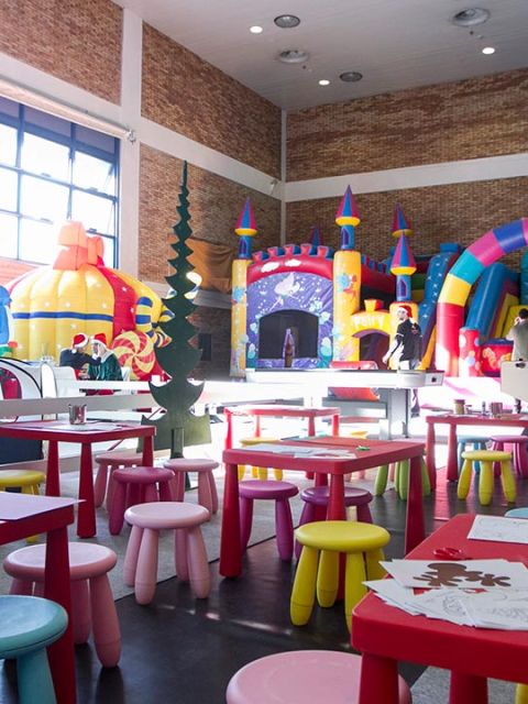 ΠΑΡΤΙ ΚΑΙ ΕΚΔΗΛΩΣΕΙΣ