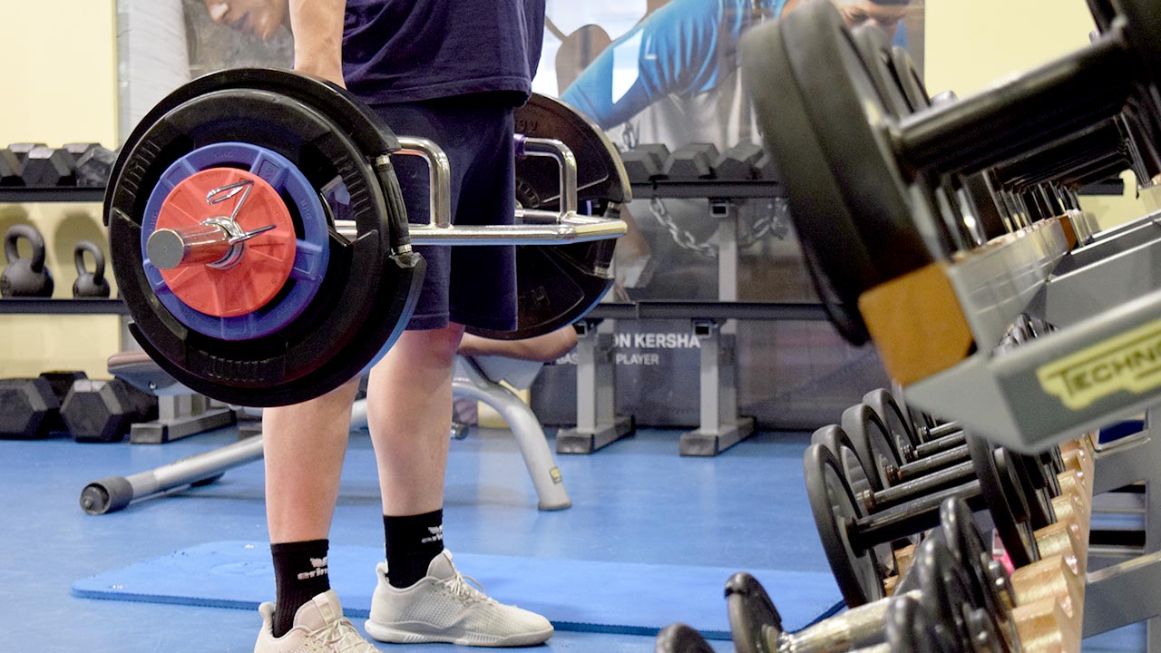 ΠΛΗΡΩΣ ΕΞΟΠΛΙΣΜΕΝΟ ΓΥΜΝΑΣΤΗΡΙΟ