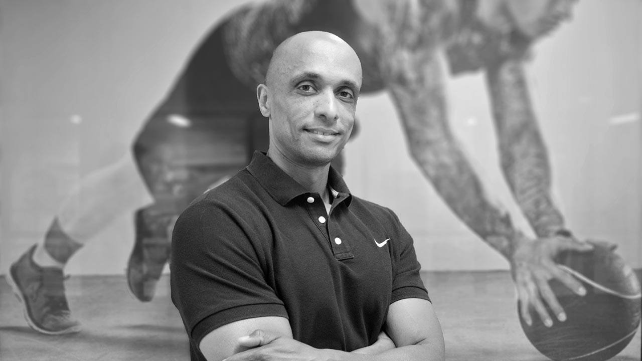 Νίκος Νιανγκουάρα